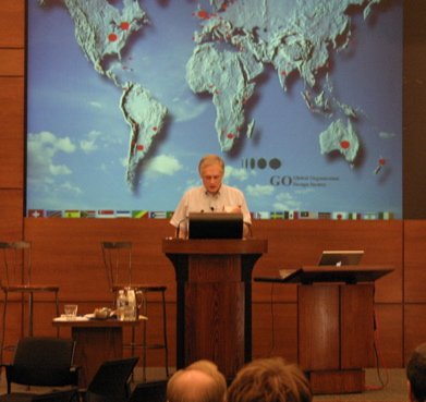 Ken Craddock addresses the plenary